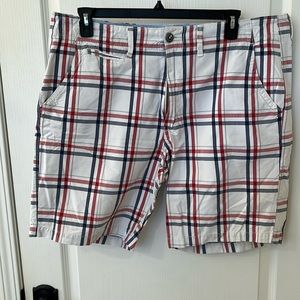 American Eagle Men’s White with Red and Blue Stripes Flat Front Shorts Size 38